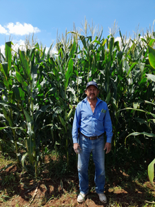 J. Trinidad Lozano Esparza